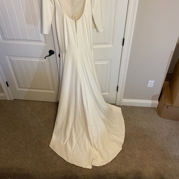 Theia Flora Wedding Dress (long sleeve, sheath) - Picture 7 of 11